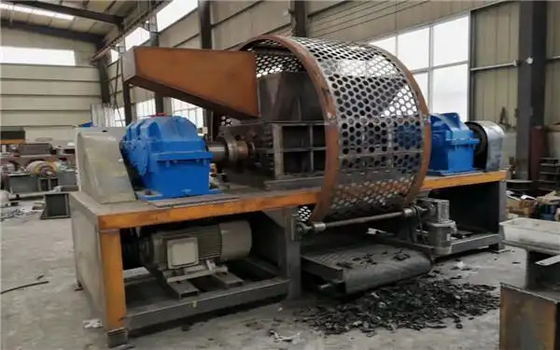 কেনা 35kw*2 মোটর বর্জ্য টায়ার Shredder ইনপুট টায়ার আকার 1200mm কম online manufacture