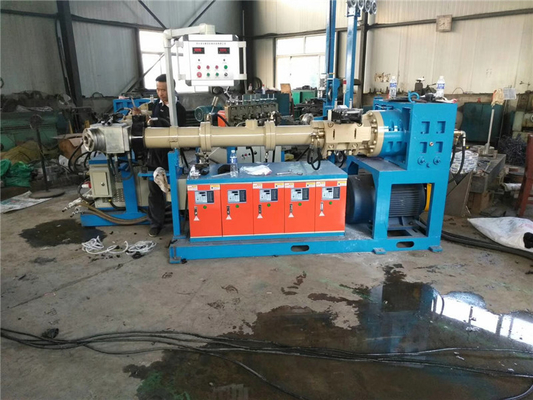ইন্ডাস্ট্রিয়াল সিলিকন এক্সট্রুডার মেশিন EPDM NBR এক্সট্রুডার মেশিন রাবার