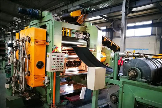 ভালো দাম বৈদ্যুতিক গরম 3 রোল ক্যালেন্ডার মেশিন গতি 0-20m/মিনিট এবং সর্বোচ্চ চাপ 10MPa অনলাইন