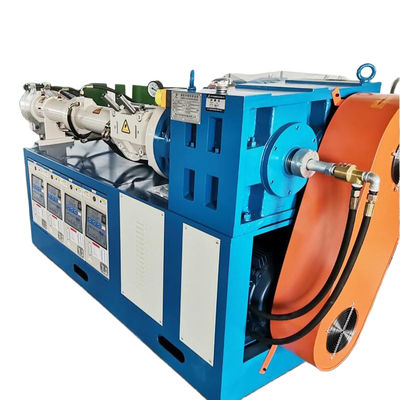 ভালো দাম DC132 রাবার এক্সট্রুডার মেশিন 0-60r/min স্ক্রু গতি 300mm সামনের স্ক্রু ব্যাসার্ধ অনলাইন