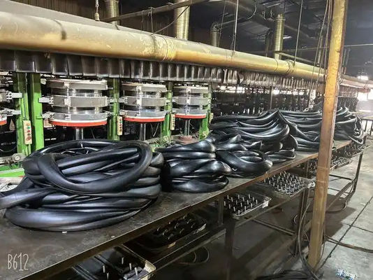 ভালো দাম মটরসাইকেল ইনটার টিউব উৎপাদন লাইন জন্য বুটিল রাবার এবং প্রাকৃতিক রাবার অভ্যন্তরীণ টিউব নিরাময় মেশিন অনলাইন